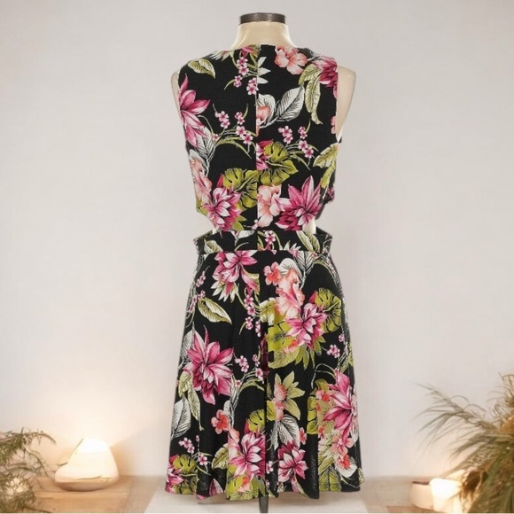 Bar IIl Tropical Print Cut Out Dress l SIZE L - Picture 2 of 5